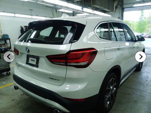 Used 2021 BMW X1 xDrive28i w/ Convenience Package AWD/4WD image 3