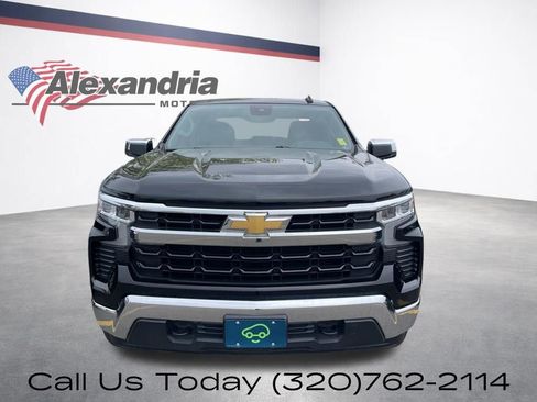 Used 2024 Chevrolet Silverado 1500 LT w/ Protection Package AWD/4WD image 2