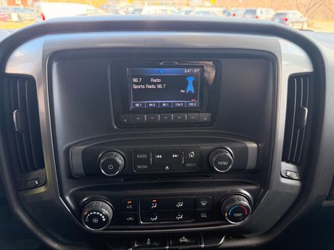 Used 2014 Chevrolet Silverado 1500 LT image 23