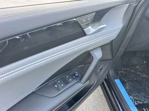 New 2026 Volkswagen Tiguan SE image 16