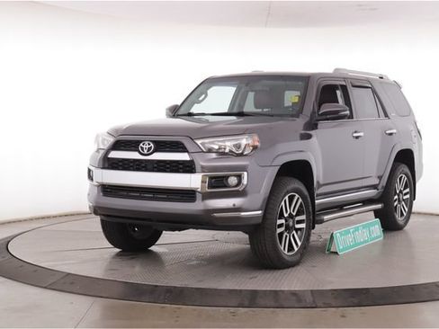 Used 2018 Toyota 4Runner Limited AWD/4WD image 10