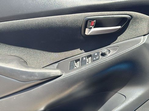 Used 2019 Toyota Yaris LE FWD image 12