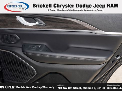 New 2026 Jeep Grand Cherokee Limited RWD image 12