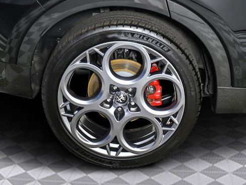 Used 2024 Alfa Romeo Tonale Veloce image 31