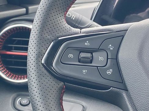 New 2026 Chevrolet Trax RS w/ Sunroof Package image 9