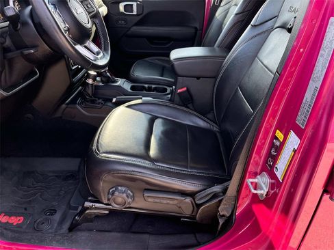 Used 2021 Jeep Wrangler Unlimited Sahara image 30