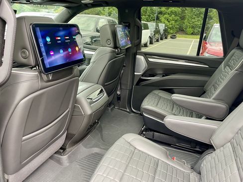 Used 2025 Cadillac Escalade V w/ LPO, Floor Liner Package AWD/4WD image 30