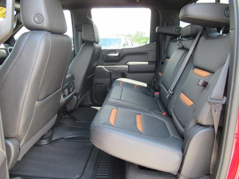Used 2021 GMC Sierra 1500 AT4 w/ AT4 Preferred Package AWD/4WD image 35