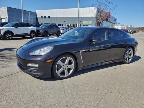 Used 2013 Porsche Panamera 4 Platinum Edition image 10