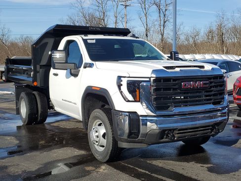 New 2025 GMC Sierra 3500 Pro w/ Convenience Package image 1