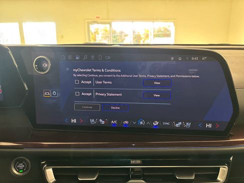 Used 2024 Chevrolet Traverse RS w/ LPO, Floor Liner Package image 50