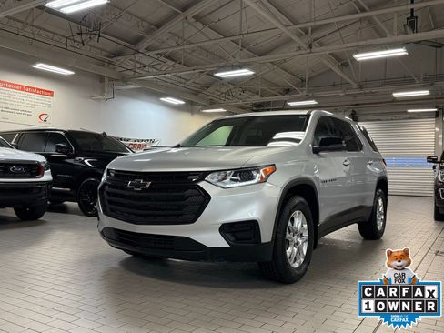 Used 2021 Chevrolet Traverse LS w/ LPO, Blackout Package FWD image 1
