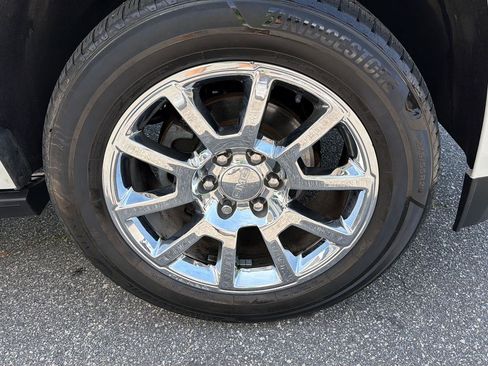 Used 2016 GMC Yukon Denali w/ Open Road Package AWD/4WD image 6