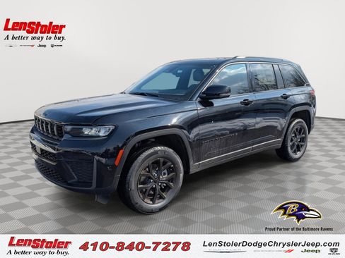 New 2026 Jeep Grand Cherokee Altitude AWD/4WD image 1