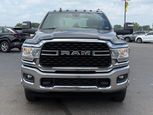 Used 2024 RAM 3500 Big Horn AWD/4WD image 3