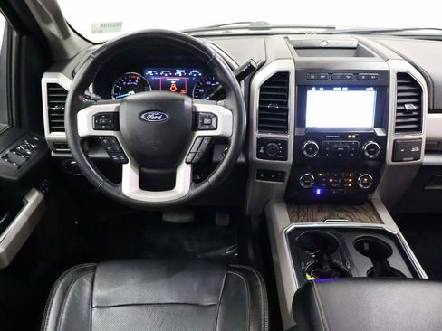 Used 2019 Ford F250 Lariat w/ Lariat Ultimate Package AWD/4WD image 16