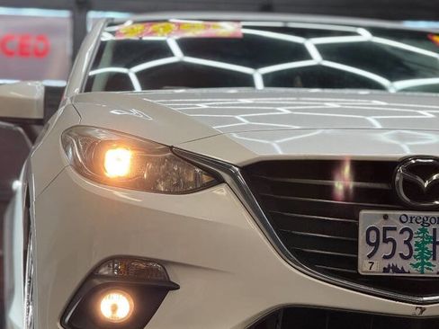 Used 2015 MAZDA MAZDA3 i Touring w/ Technology Package image 3