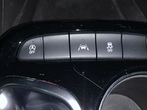 Used 2024 Buick Encore GX Sport Touring image 12