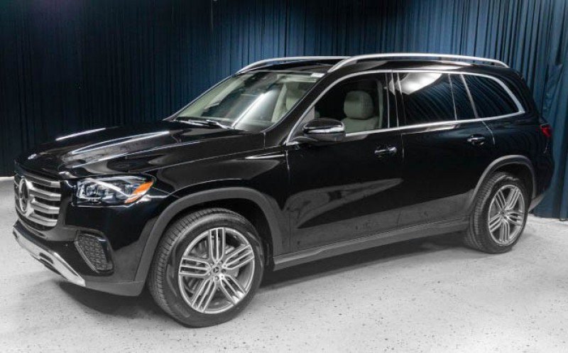 Certified 2026 Mercedes-Benz GLS 450 4MATIC image 1