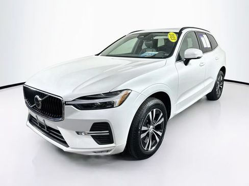 Used 2023 Volvo XC60 B5 Core AWD/4WD image 3