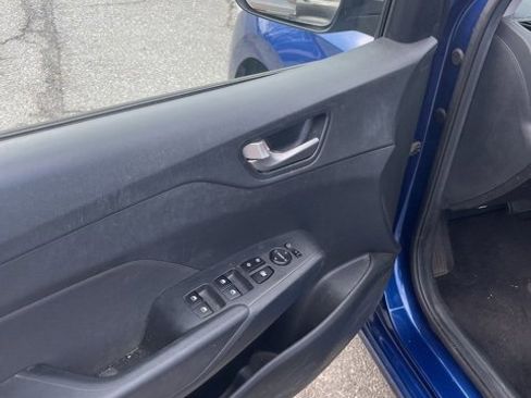 Used 2020 Hyundai Accent SE image 5