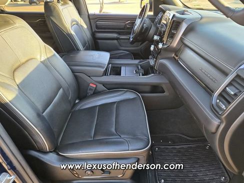 Used 2022 RAM 1500 Limited w/ Body Color Bumper Group AWD/4WD image 17