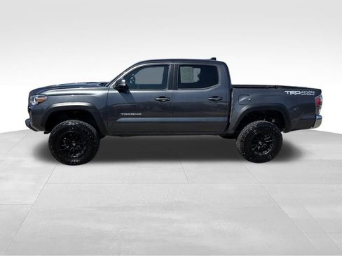 Used 2023 Toyota Tacoma TRD Off-Road AWD/4WD image 3