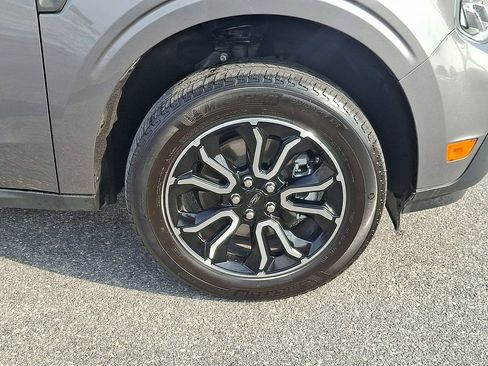 Certified 2023 Ford Maverick Lariat w/ Lariat Luxury Package image 8