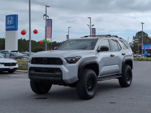 Used 2025 Toyota 4Runner TRD Off-Road Premium image 8