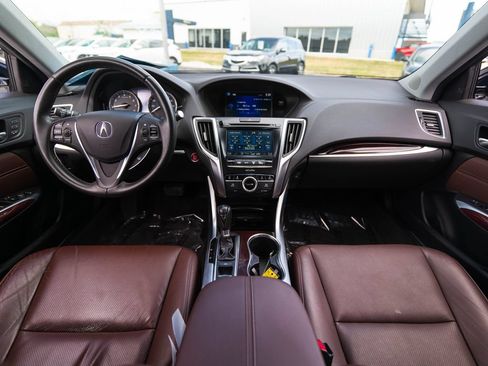 Used 2015 Acura TLX w/ Technology Package FWD image 17
