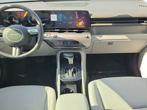 Used 2024 Hyundai Kona SEL FWD image 11