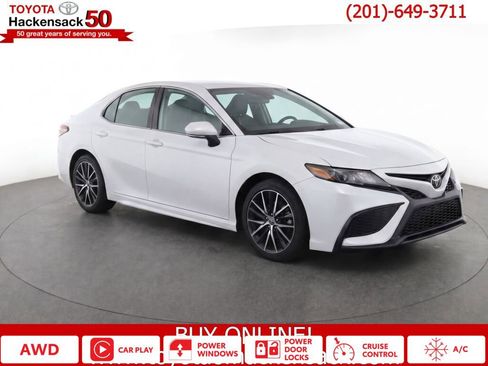 Used 2023 Toyota Camry SE AWD/4WD image 1