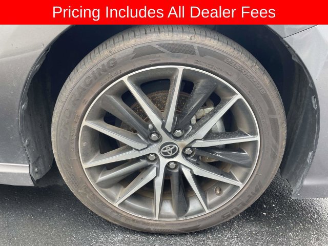 Used 2024 Toyota Camry SE FWD image 11