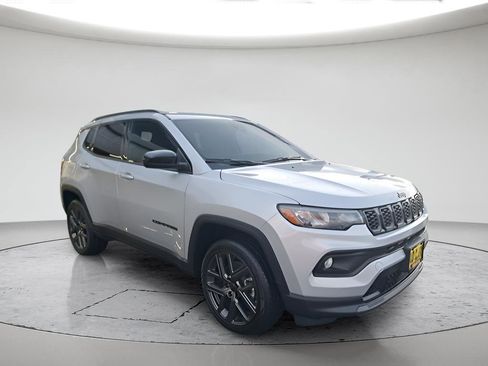 New 2026 Jeep Compass Latitude AWD/4WD image 7
