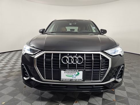 Used 2020 Audi Q3 2.0T Premium Plus w/ Premium Plus Package image 2