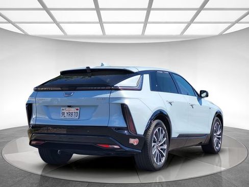 Certified 2024 Cadillac Lyriq Sport AWD/4WD image 4