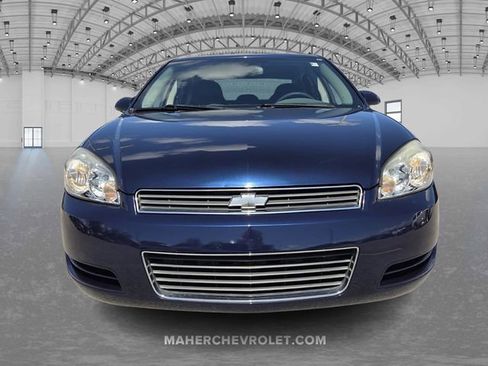 Used 2009 Chevrolet Impala LS FWD image 2
