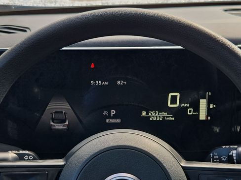 Used 2025 Nissan Kicks S FWD image 21