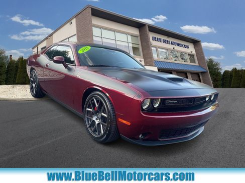 Used 2018 Dodge Challenger T/A image 1