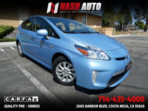 Used 2014 Toyota Prius Prime Plug-In Hybrid FWD image 5