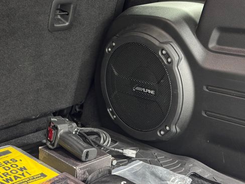 Used 2021 Jeep Wrangler Unlimited Rubicon image 9