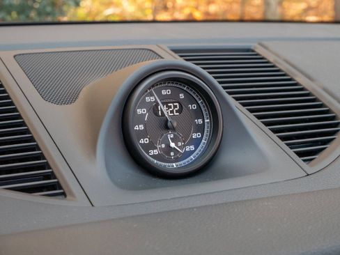 New 2026 Porsche Macan S image 23