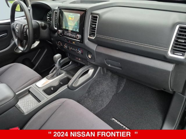 Certified 2024 Nissan Frontier SV AWD/4WD image 36