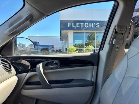 Used 2017 Buick Enclave Leather w/ Trailering Package AWD/4WD image 12