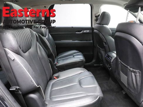 Used 2023 Hyundai Palisade Limited image 25