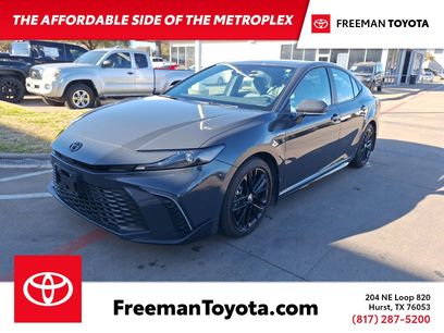 Used 2025 Toyota Camry SE w/ Convenience Package