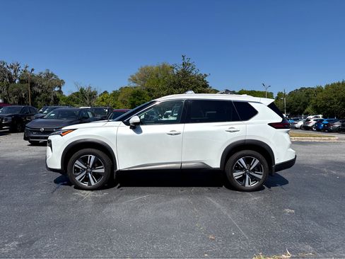 Used 2024 Nissan Rogue SL w/ SL Premium Package AWD/4WD image 32