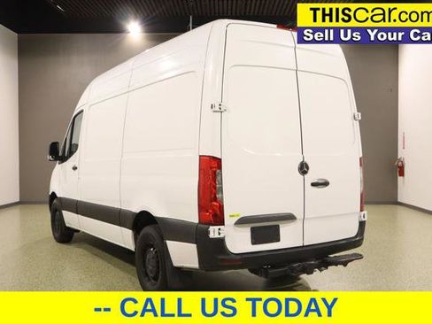 Used 2021 Mercedes-Benz Sprinter 2500 image 5