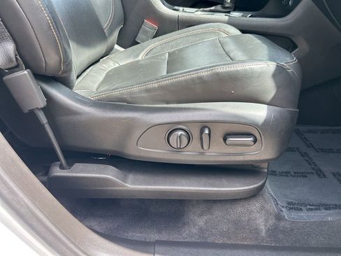 Used 2021 Chevrolet Traverse Premier w/ Redline Edition image 41