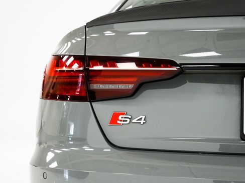 Used 2021 Audi S4 Premium Plus image 32
